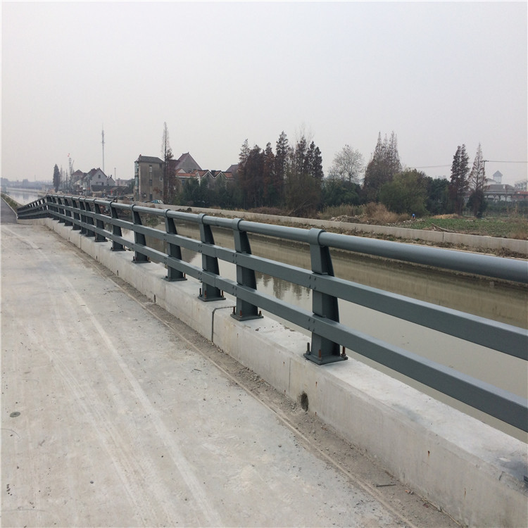 道路護(hù)欄